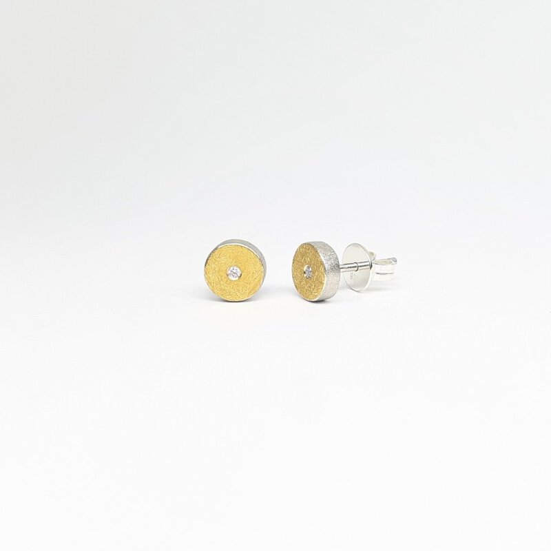 Boucles d'oreilles en or fin, argent 925/- et brillants.