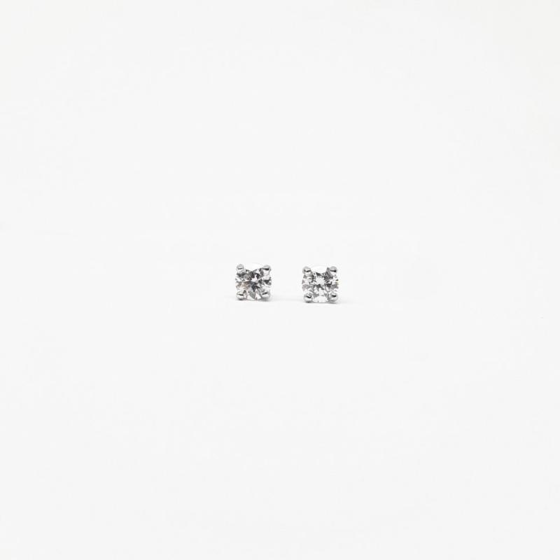 Boucles d'oreilles en or blanc 18kt et brillants à 0.50ct total.